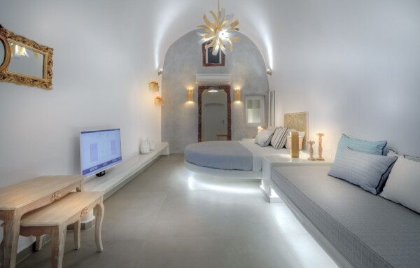 Grand Suite Bedroom (4)