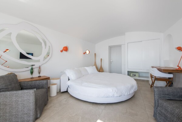 Pure bedroom