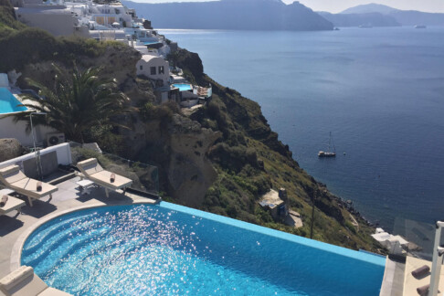 santorini suites