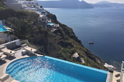 santorini suites