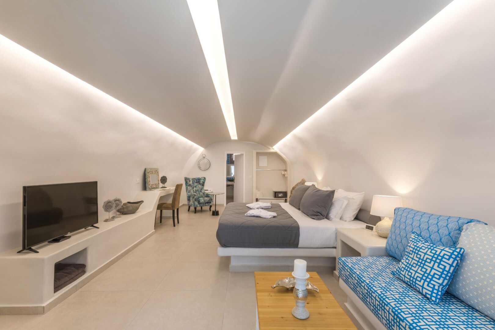 Canava Bedroom (3)