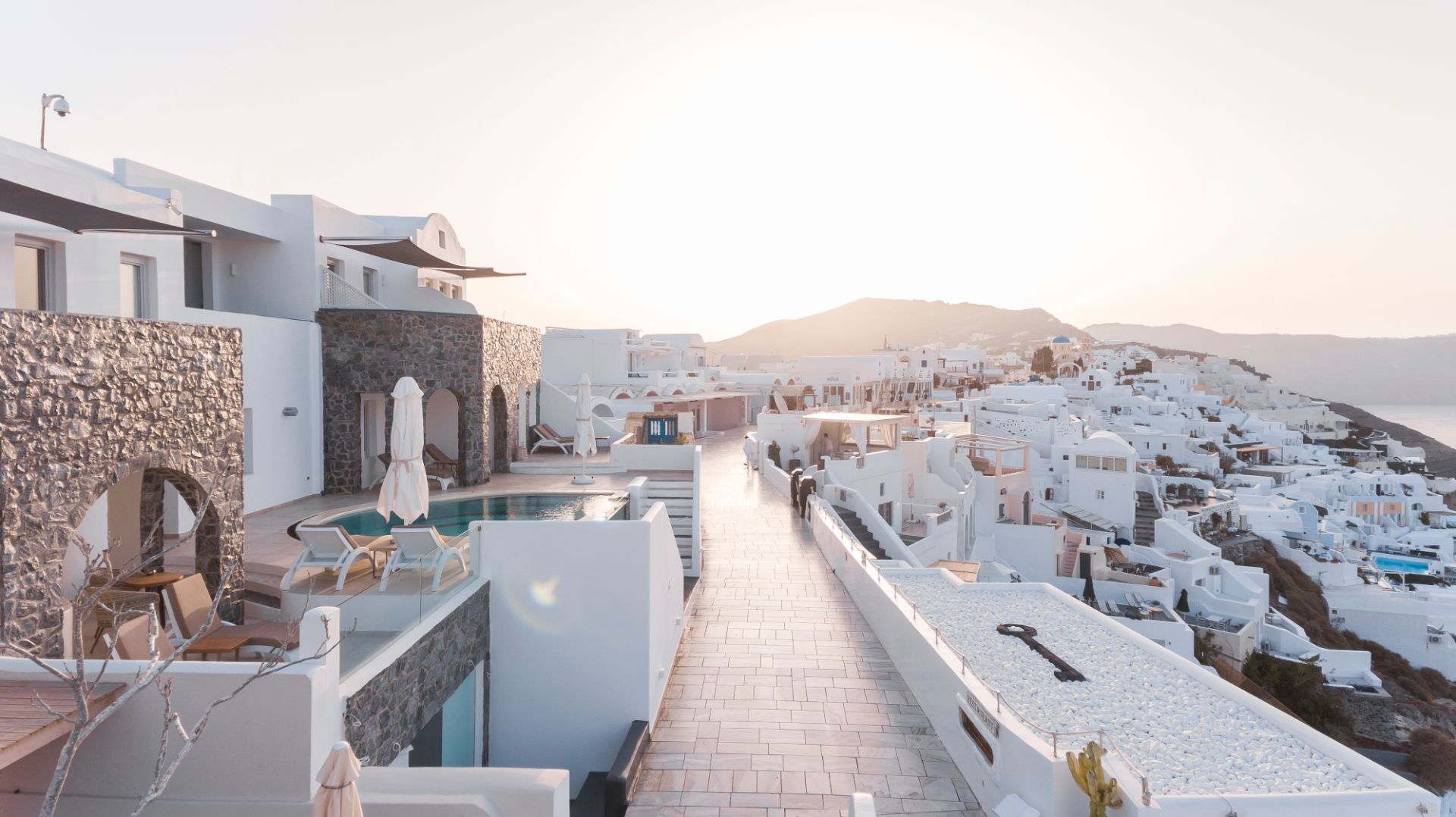 hotels in santorini