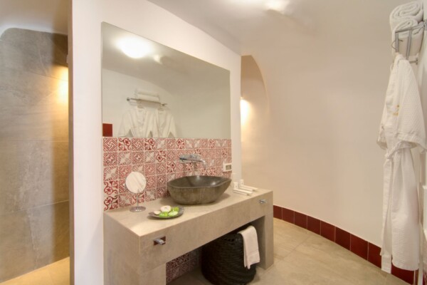 Honeymoon Bathroom