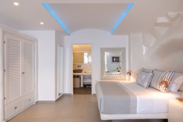 Legend Suite Bedroom (2)