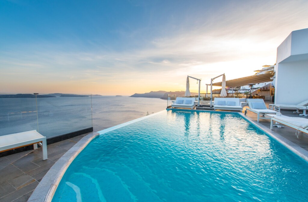santorini hotels with private pool