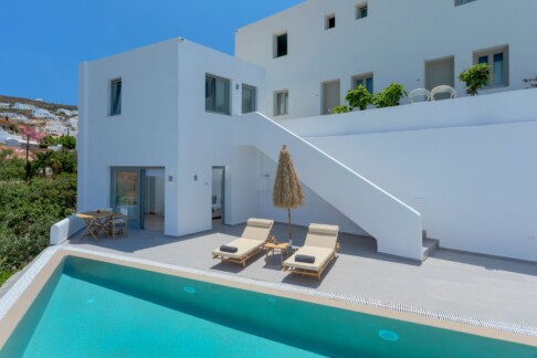 Private Pool Room wimming pool