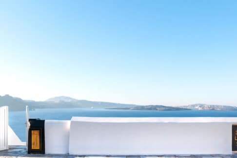 santorini cave suites