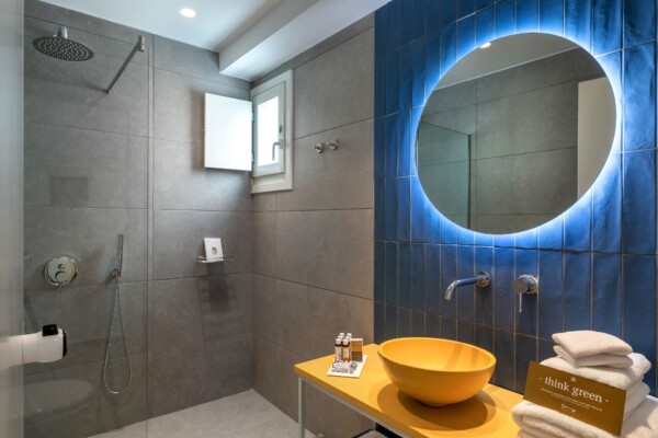 Sunset Sea View Room Bathroom (14)