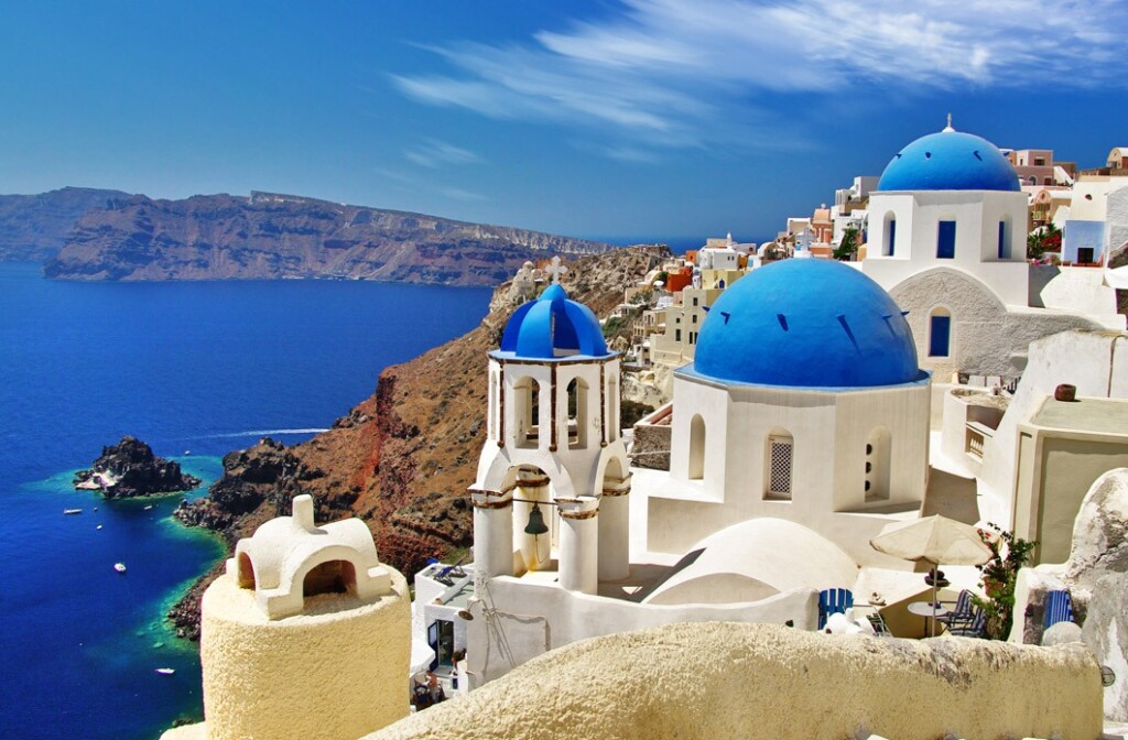 oia-blue-domes