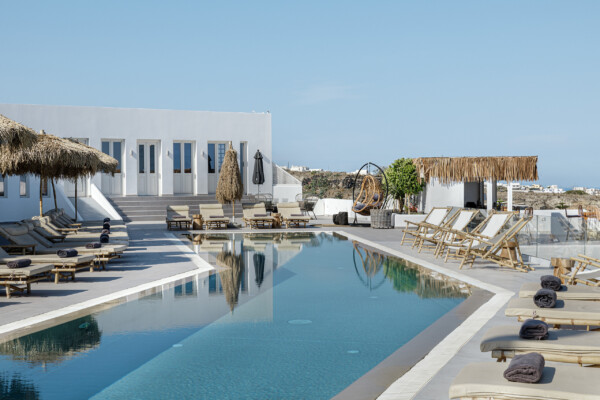 5 star hotels in santorini