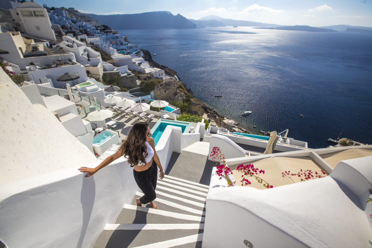 Explore Santorini: the top things to do, where to stay & what to eat